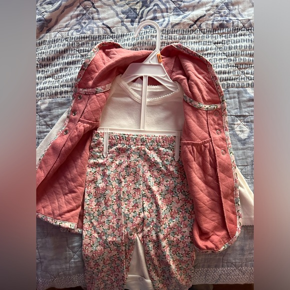 Baby Girls bundle of 3 outfits 12 months - Picture 8 of 10